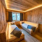 Seven Alpina Boutique 4* Klosters