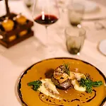 Seven Alpina Boutique Hotell 4*