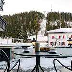 Seven Alpina Boutique 4*