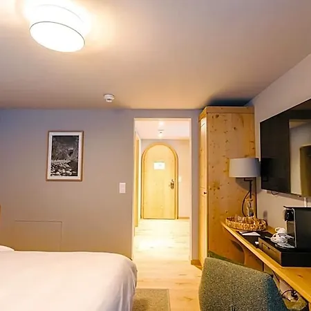 Seven Alpina Boutique 4* Klosters