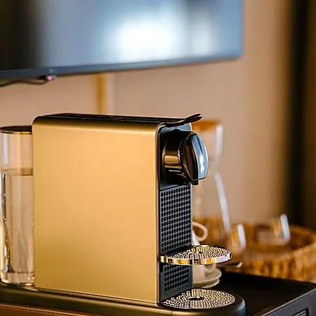 Seven Alpina Boutique Hotel 4*
