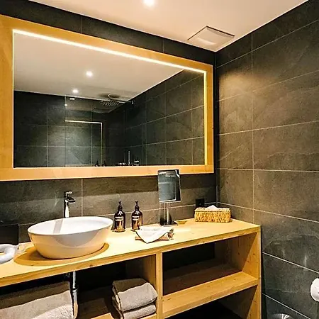Seven Alpina Boutique 4* Klosters