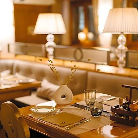 Hotel Seven Alpina Boutique 4*