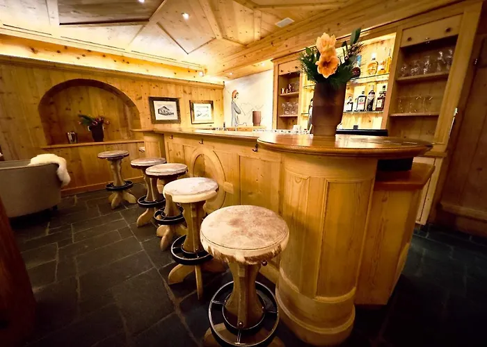 Seven Alpina Boutique ホテル 4*