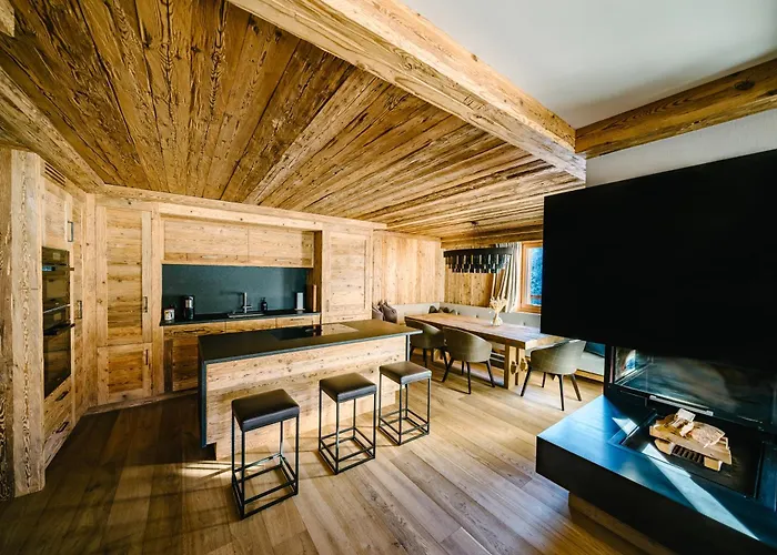 Hotel Seven Alpina Boutique 4*