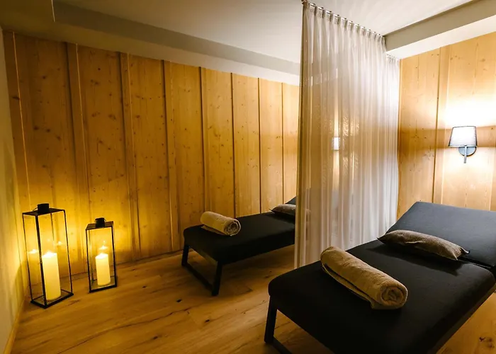 Seven Alpina Boutique