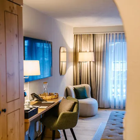 Seven Alpina Boutique 4*