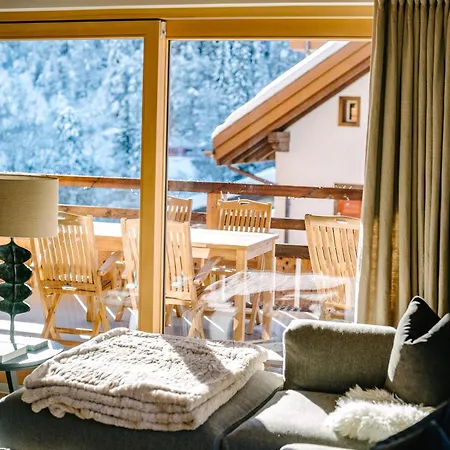 Seven Alpina Boutique 4*
