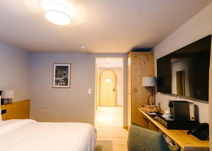 Seven Alpina Boutique 4*