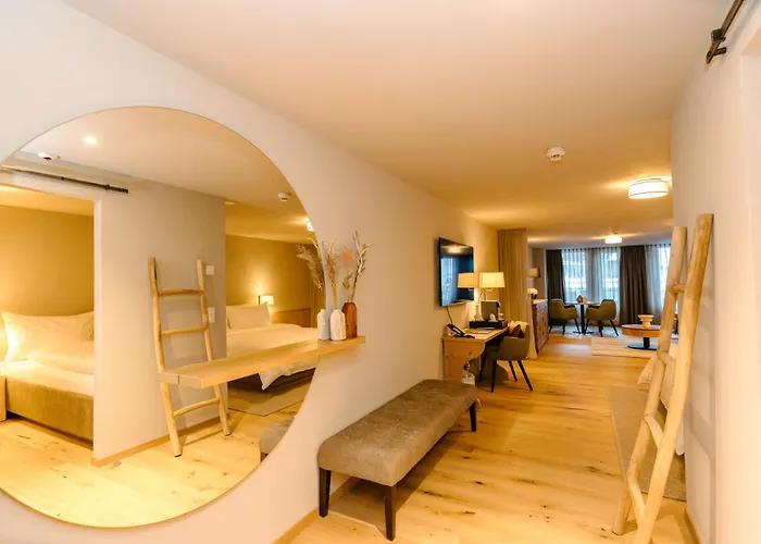 Seven Alpina Boutique